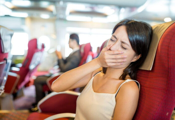 Biểu hiện say xe mệt mỏi, buồn nôn khi đi ô tô