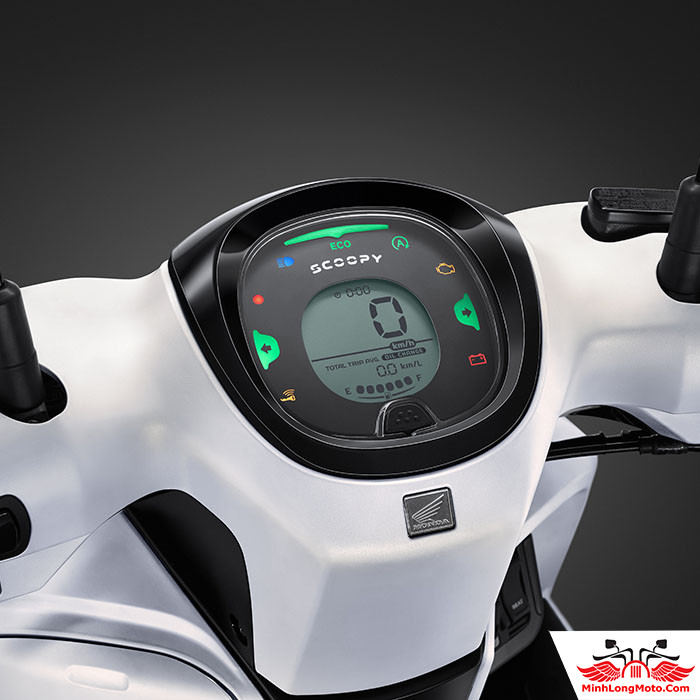 Đồng hồ kỹ thuật số LCD hiển thị thông tin rõ nét của Honda Scoopy 2025