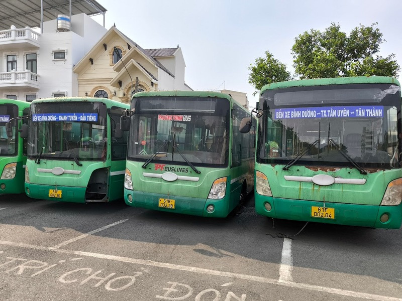 Hệ thống xe buýt đa dạng tại bến xe khách Bình Dương