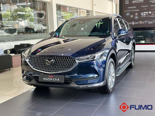 Hình ảnh xe ô tô đẹp Mazda CX-8 màu xanh dương cuốn hút