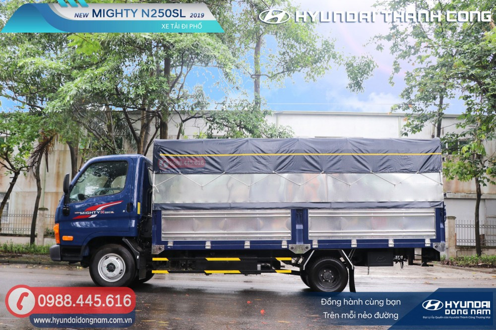 Mẫu xe tải Hyundai 2.5 tấn thùng mui bạt bền bỉ và tiện dụng