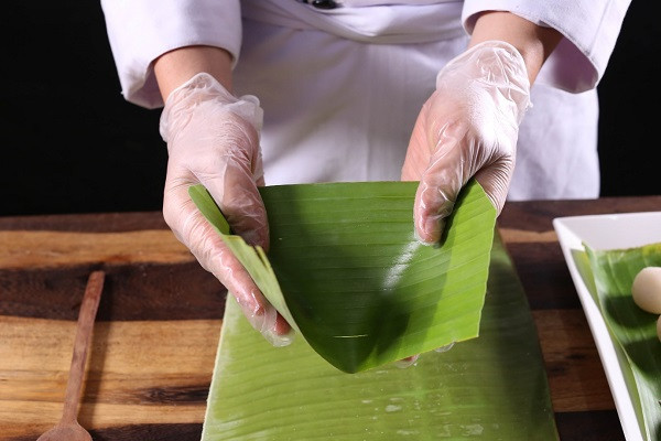 Mẹo gói bánh xu xê bằng lá chuối thơm ngon