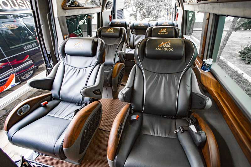 Nội thất ghế ngồi êm ái của xe đưa đón sân bay đi Vũng Tàu
