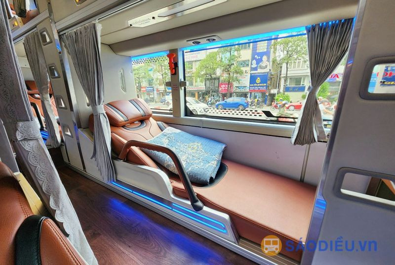 Nội thất xe Limousine Camel Travel