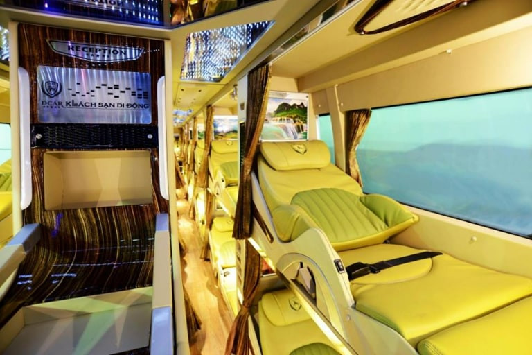 Nội thất xe Sơn Lâm Limousine với phong cách sang trọng và ấm cúng
