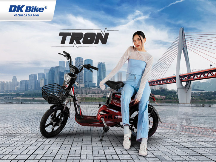 Xe máy điện DK Tron với ngoại hình nhỏ gọn, hiện đại, phù hợp di chuyển hàng ngày
