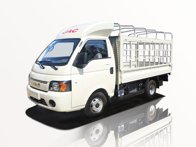 Xe tải Jac X99 990kg thùng bạt, giải pháp kinh tế cho việc chở hàng hóa linh hoạt