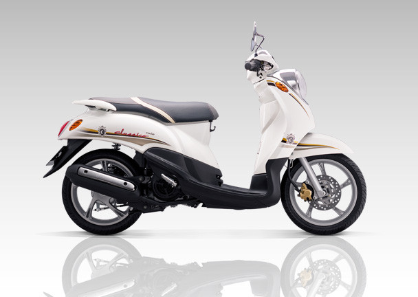 Yamaha Mio Classico màu trắng thanh lịch, biểu tượng xe tay ga cổ điển