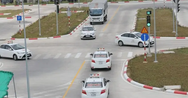 Bãi Giữ Xe Ô Tô Đường D1: Các Vị Trí Và Giải Pháp Tối Ưu Cho Tài Xế Bãi Giữ Xe Ô Tô Đường D1: Các Vị Trí Và Giải Pháp Tối Ưu Cho Tài Xế