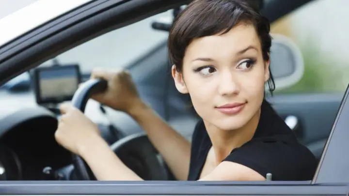 Các Bước Lên Xe Ô Tô An Toàn Và Đúng Cách Cho Người Mới