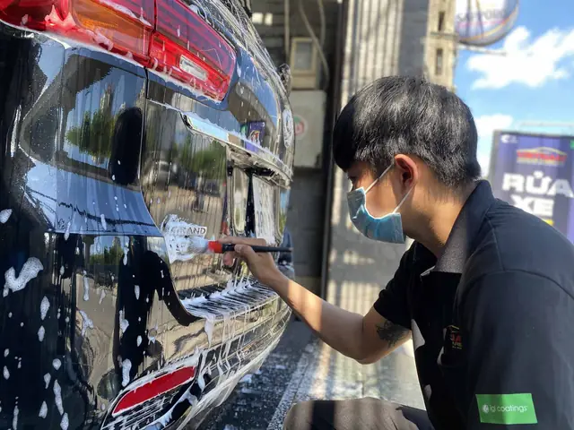 Hướng Dẫn Chi Tiết: Chăm Sóc Xe Ô Tô Mới Từ A-z Cho Người Mới Bắt Đầu Hướng Dẫn Chi Tiết: Chăm Sóc Xe Ô Tô Mới Từ A-z Cho Người Mới Bắt Đầu