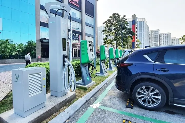 Các Loại Trạm Sạc Điện Cho Xe Ô Tô Phổ Biến Nhất Hiện Nay Các Loại Trạm Sạc Điện Cho Xe Ô Tô Phổ Biến Nhất Hiện Nay