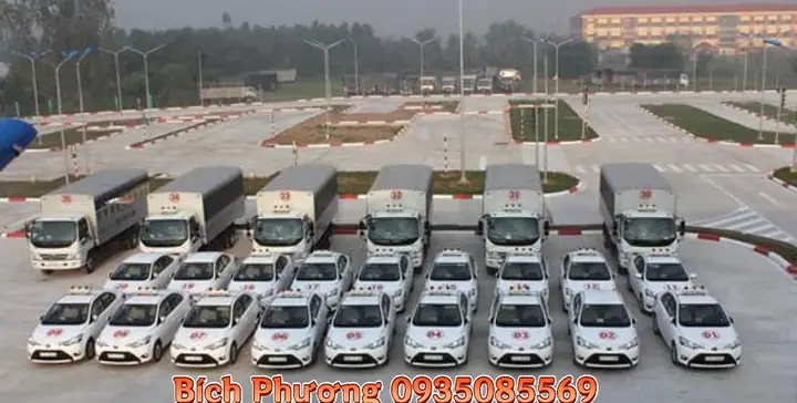 Đánh Giá Chi Tiết Các Hình Thức Luyện Thi Bằng Lái Xe Ô Tô B1 Hiện Nay