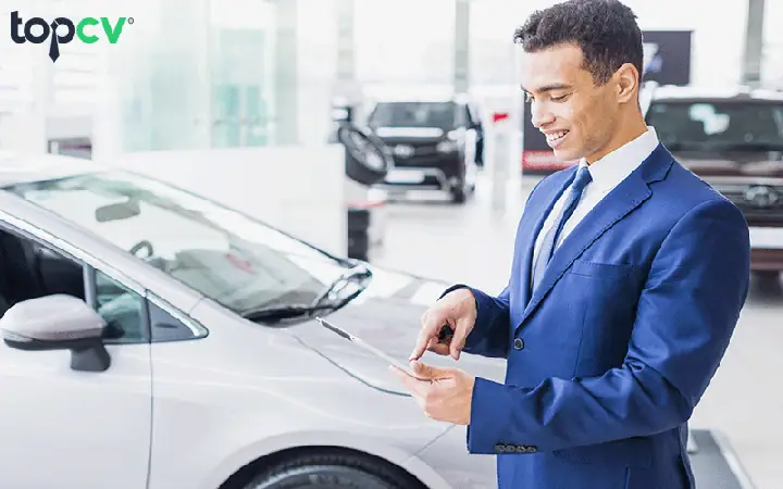 Có Nên Làm Nhân Viên Phục Vụ Xe Ô Tô? Đánh Giá Toàn Diện Về Cơ Hội Và Thách Thức