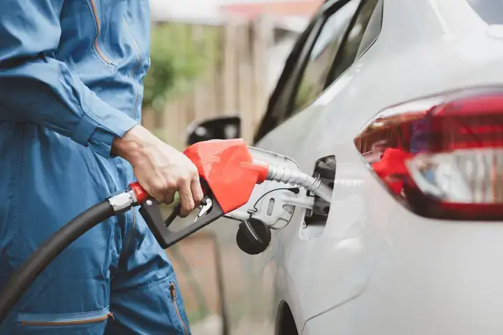 Các Yếu Tố Ảnh Hưởng Đến Định Mức Xăng Xe Ô Tô Lexus Và Cách Tối Ưu Hóa