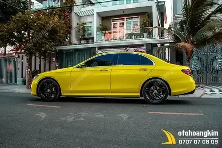 Đánh Giá Chi Tiết Decal Đổi Màu Xe Ô Tô Mạ Kim Loại Crom