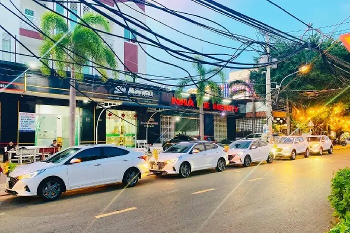Đi Phú Quốc Có Nên Thuê Xe Ô Tô Không? Kinh Nghiệm Du Lịch Tự Túc Chi Tiết