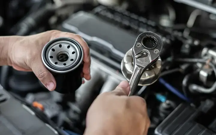 Các Dụng Cụ Cần Thiết Để Thay Lọc Nhớt Xe Ô Tô Chuẩn Kỹ Thuật