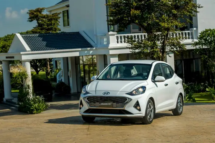 Đánh Giá Chi Tiết Hyundai I10: Lựa Chọn "vừa Túi Tiền" Cho Người Việt Nam Đánh Giá Chi Tiết Hyundai I10: Lựa Chọn "vừa Túi Tiền" Cho Người Việt Nam
