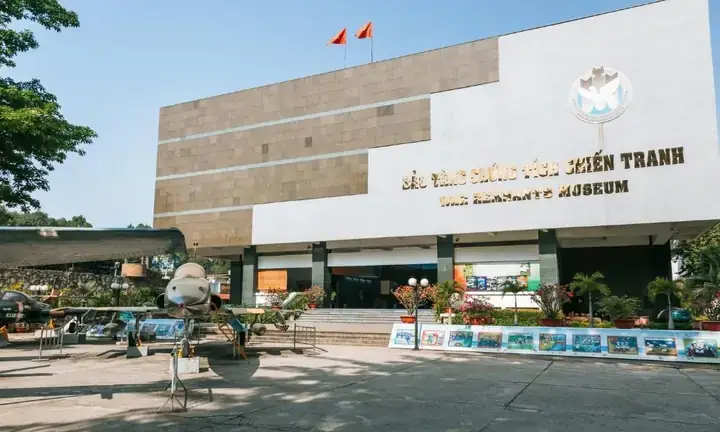 Gửi Xe Ô Tô Bảo Tàng Chứng Tích Chiến Tranh: Kinh Nghiệm & Lời Khuyên Hữu Ích