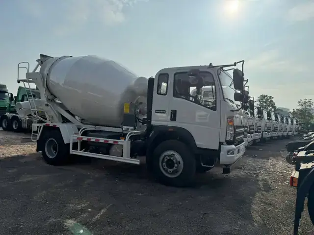 Khi Heo Rớt Ra Khỏi Xe Ô Tô: Xử Lý Thế Nào Cho An Toàn Và Đúng Cách? Khi Heo Rớt Ra Khỏi Xe Ô Tô: Xử Lý Thế Nào Cho An Toàn Và Đúng Cách?
