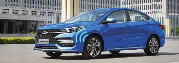 Khám Phá Phong Cách Nổi Bật Với Hình Xe Ô Tô Màu Đỏ Chery