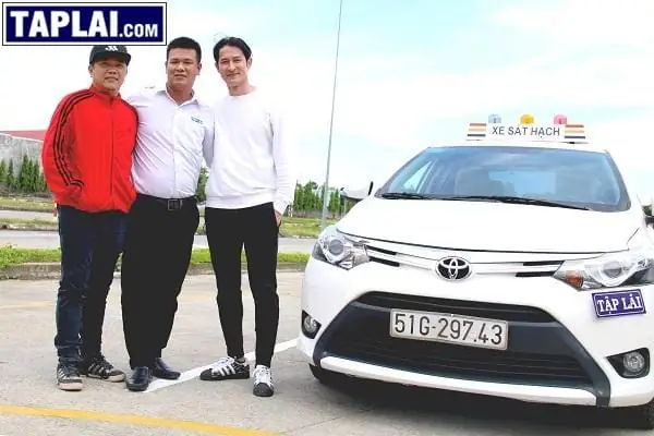 Học Lái Xe Ô Tô B2 Trên Youtube: Có Thực Sự Hiệu Quả Và Những Điều Bạn Cần Biết