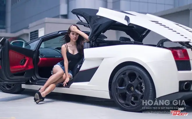 Học Lái Xe Ô Tô Không Khó: Bỏ Túi 7 Bí Quyết Giúp Bạn Chinh Phục Vô Lăng Dễ Dàng Học Lái Xe Ô Tô Không Khó: Bỏ Túi 7 Bí Quyết Giúp Bạn Chinh Phục Vô Lăng Dễ Dàng