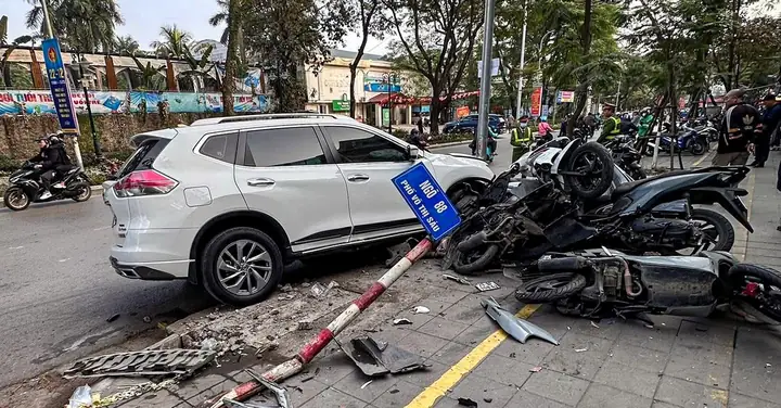 Ô Tô Đâm Loạt Xe Máy Ở Hà Nội: Nguyên Nhân, Hệ Lụy Và Giải Pháp Khắc Phục