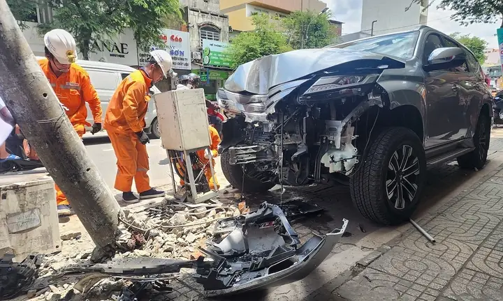 Ô Tô Tông 25 Xe Máy: Nguyên Nhân, Hậu Quả Và Bài Học Từ Vụ Tai Nạn Kinh Hoàng Ô Tô Tông 25 Xe Máy: Nguyên Nhân, Hậu Quả Và Bài Học Từ Vụ Tai Nạn Kinh Hoàng