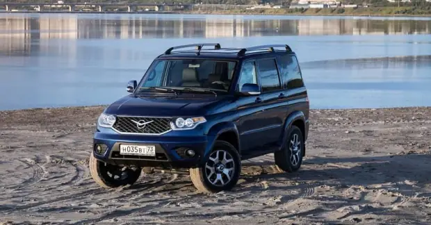 Đánh Giá Chi Tiết Xe Uaz Patriot: Lựa Chọn Off-road Cho Người Việt?